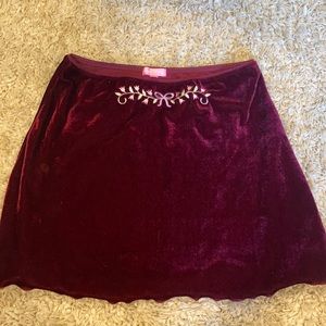 VELVET SKIRT FROM DOLLS KILL💘